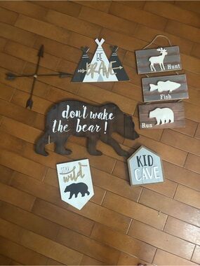 Rustic Bear & Outdoors Wall Decor Set - Brown/White